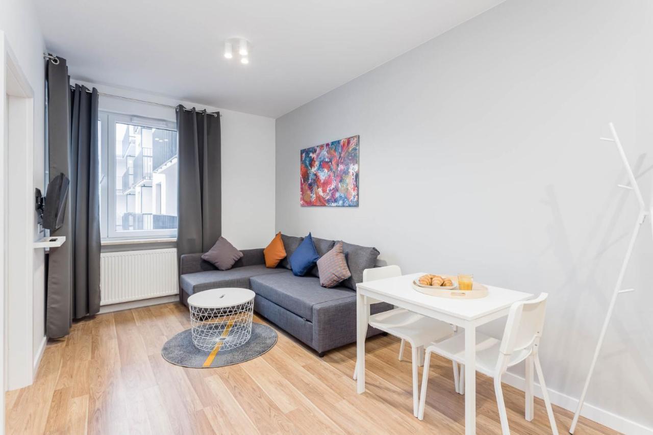Chill Apartments Airport Ursynow Варшава Екстериор снимка