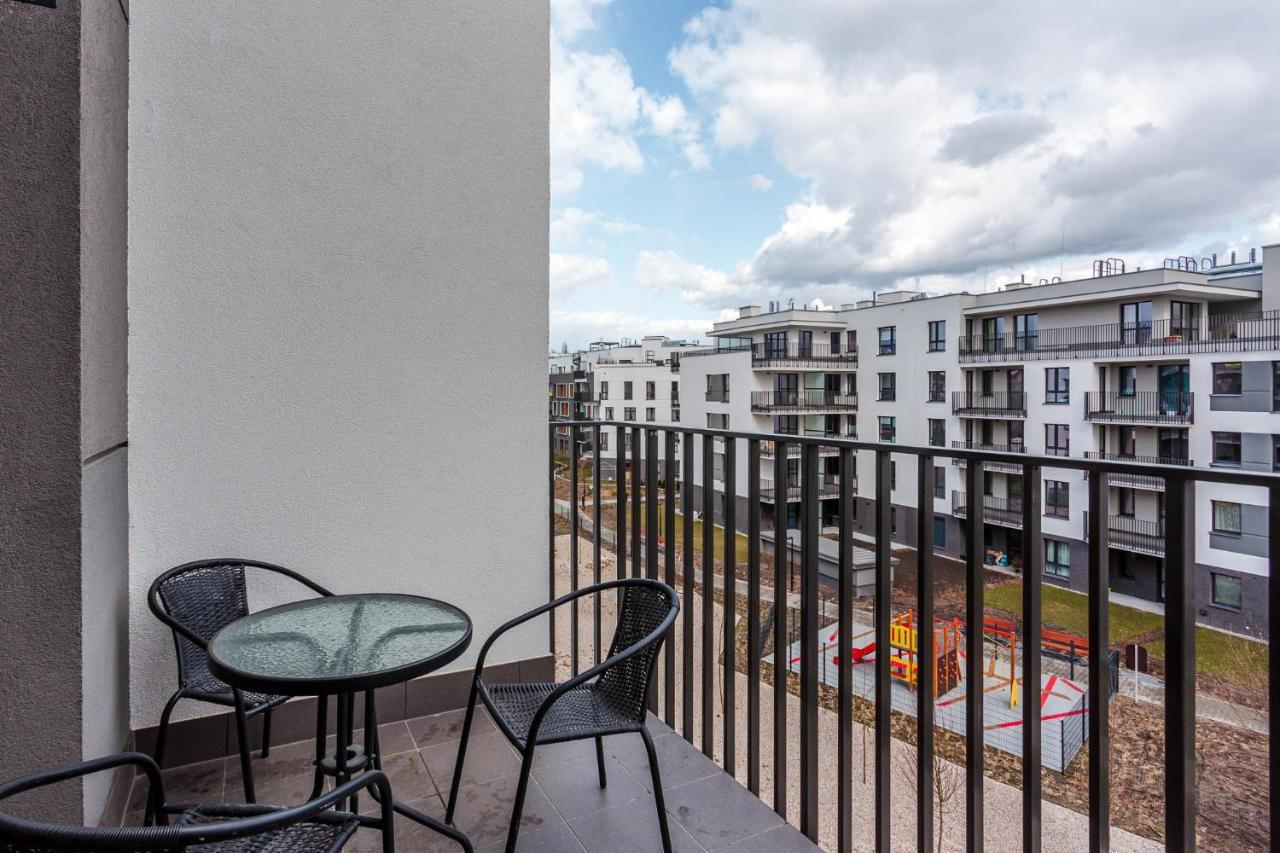 Chill Apartments Airport Ursynow Варшава Екстериор снимка