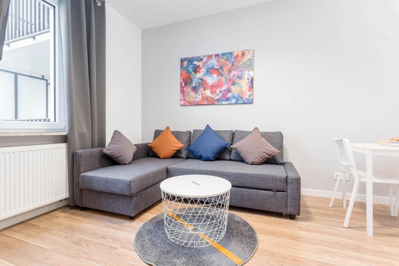 Chill Apartments Airport Ursynow Варшава Екстериор снимка